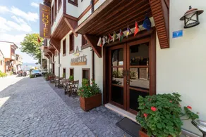 Armistis Hotel - Image 4