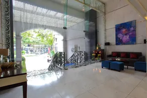 Iris Hotel - Image 4
