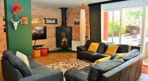 Villa Sitges Maria Sunny Oriented SW AC Confortable High Quality 5 star guest coments - Image 2
