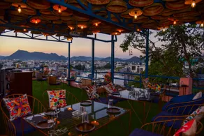 Hotel Casa by the lake - Image 2