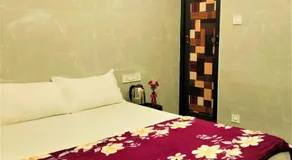 Amirtham Holiday Home - Image 4