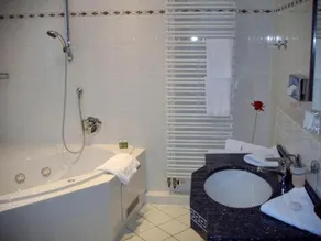 Hotel Alexander - Image 2