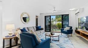 Rainforest and Reef Retreat Esplanade Ground Floor Apartment - Image 2