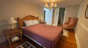 Historic Rosemont Manor - Image 5