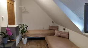 Arcadia Guesthouse - Image 2
