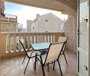 One-Bedroom Bijou in Przno - Image 3