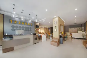 7 Days Premium Hotel Kaifeng Songcheng Road Jingxi - Image 3