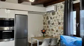 Double Bee Villa with private pool - Image 2