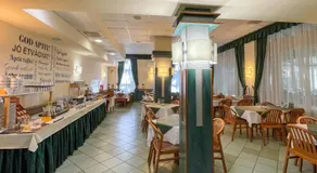 Tisza Sport Hotel - Image 3