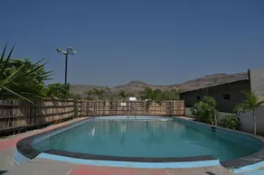 Apna Farmhouse - Private Villa with Pool & Play area - Near Fort -15 min to Ellora Caves - Image 2