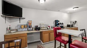 Americas Best Value Inn Carlisle - Image 3