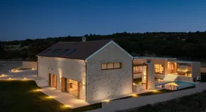 Attraente villa totalmente attrezzata con terrazza, giardino e griglia | Vista sulla piscina | Sono ammessi animali domestici - Image 4