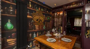 Quidditch Quarters Themed Property - Image 3