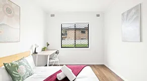 Double Room - Prime location - Convenient Spot in Auburn - Shared Bathroom - Image 2