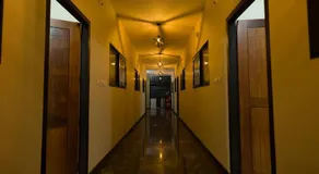 Hotel Aeronest Residency - Image 4