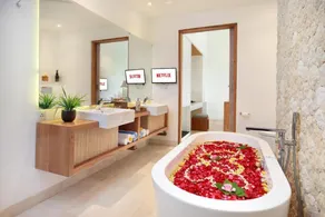 Cozy 1 BR Villa With Private Pool & Bathtub #Z15 - Image 5