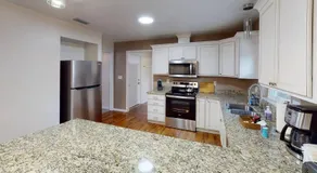 Gator Ranch House 1.5 Miles From Stadium - Image 3
