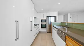 Bayview 701 - Image 4