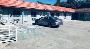 Rocky Inn Motel - Image 4
