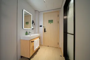 Hi Inn Huzhou Renhuang Mountain - Image 3