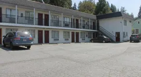 Stagecoach Motel - Image 4