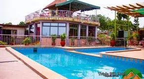 Triple Hill Hotel - Image 3