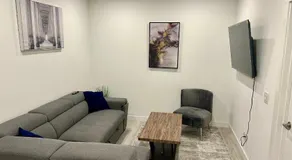 Private Very Spacious 2 bed 1-Bedroom basement Suite SW Calgary - Image 2