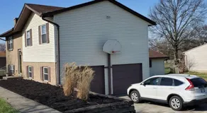 Pet Friendly Home with Fenced in Yard - Image 5