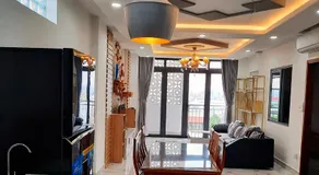 MM's House - Image 5