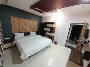 Archies Luxury Heaven - Image 5