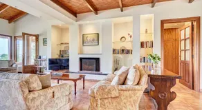 Spacious Mountain Villa - Image 3
