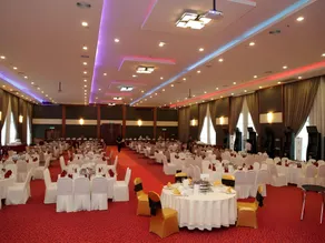 Temasek Hotel - Image 2