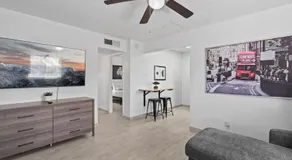 Sleek 2-Bed 1-Bath Home Near Fort Bliss - Image 2
