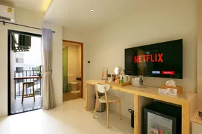 LA PINO HOTEL - Image 3