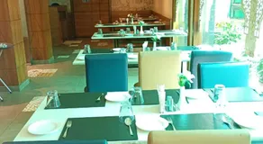 Topaz hotel - Image 3