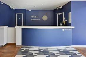 Travelodge Leeds Central Vicar Lane - Image 3