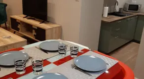 4 Apt T2 50 à 60 M2 déplacement "PRO" ou "couple avec enfants" Les Hauts De Bourg " - Image 4
