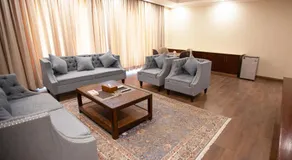 Alhamra Hotel - Image 5