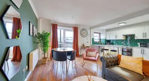 New Slick Finnieston Pad w/ Free Parking - Image 2