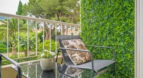 Modern apartment, steps from tramway - Image 4