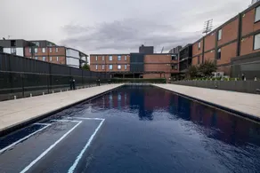 CBD Apartments by the International - Image 4