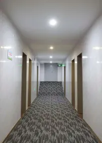 Qunhui Hotel - Image 4