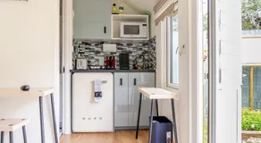 Charming Private Guest House - Image 2