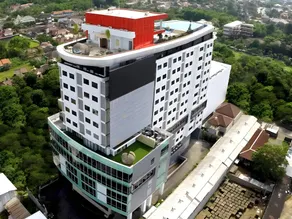 I Lux Hotel Jogja - Image 2