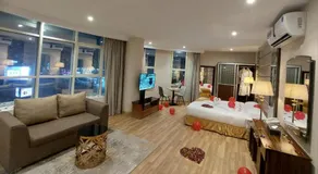 Dolf Apartments - Image 2