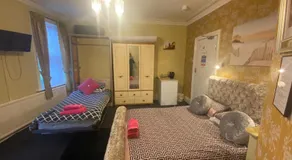 Park View Guest House - Image 3