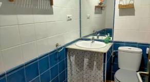 Apartamento con encanto, terraza y parking cubierto - Image 5