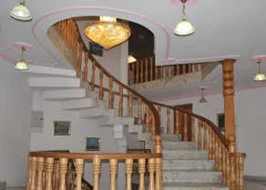 Hotel Alhamra Retreat - Image 3