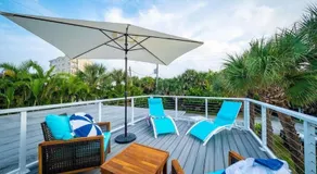 Beach house w/Putting Green/Game Rm/Rooftop Deck - Image 4
