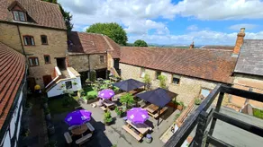 The Bull Hotel - Image 5